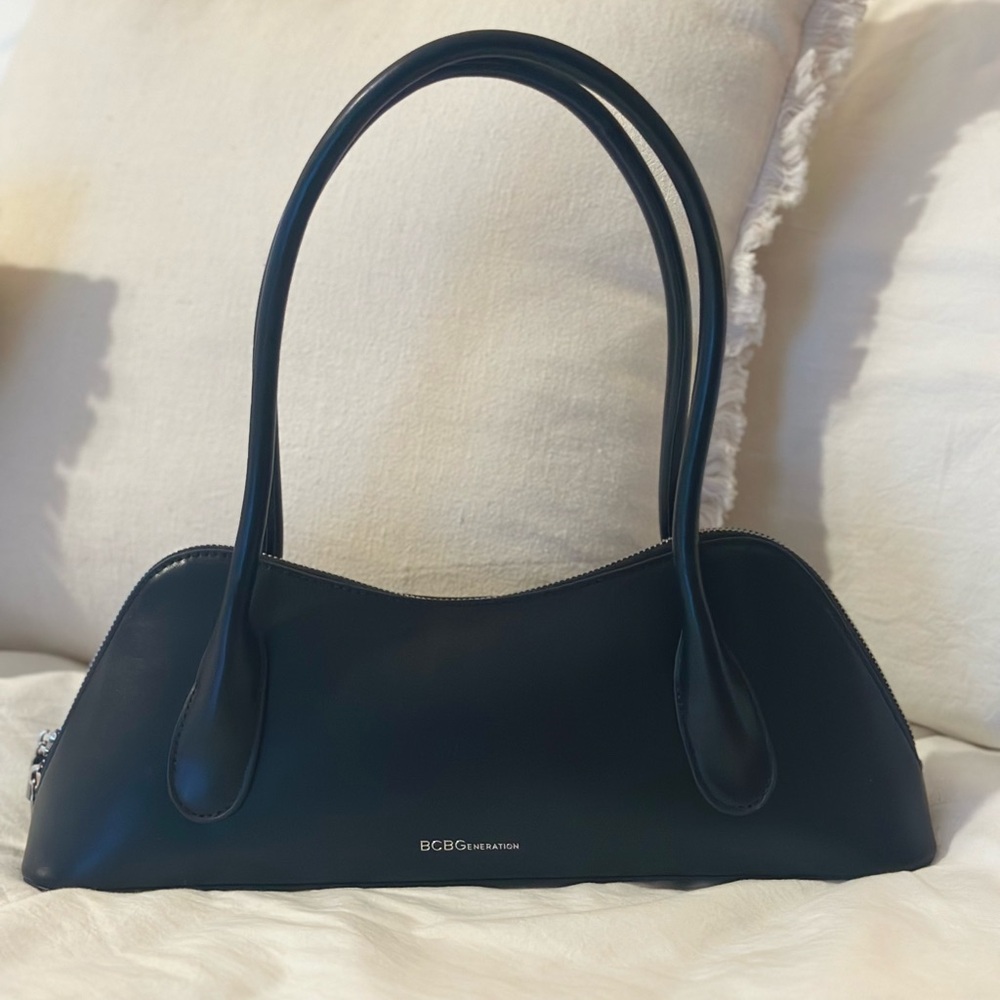 BCBGeneration Black Shoulder Bag Sleek Minimalist Design